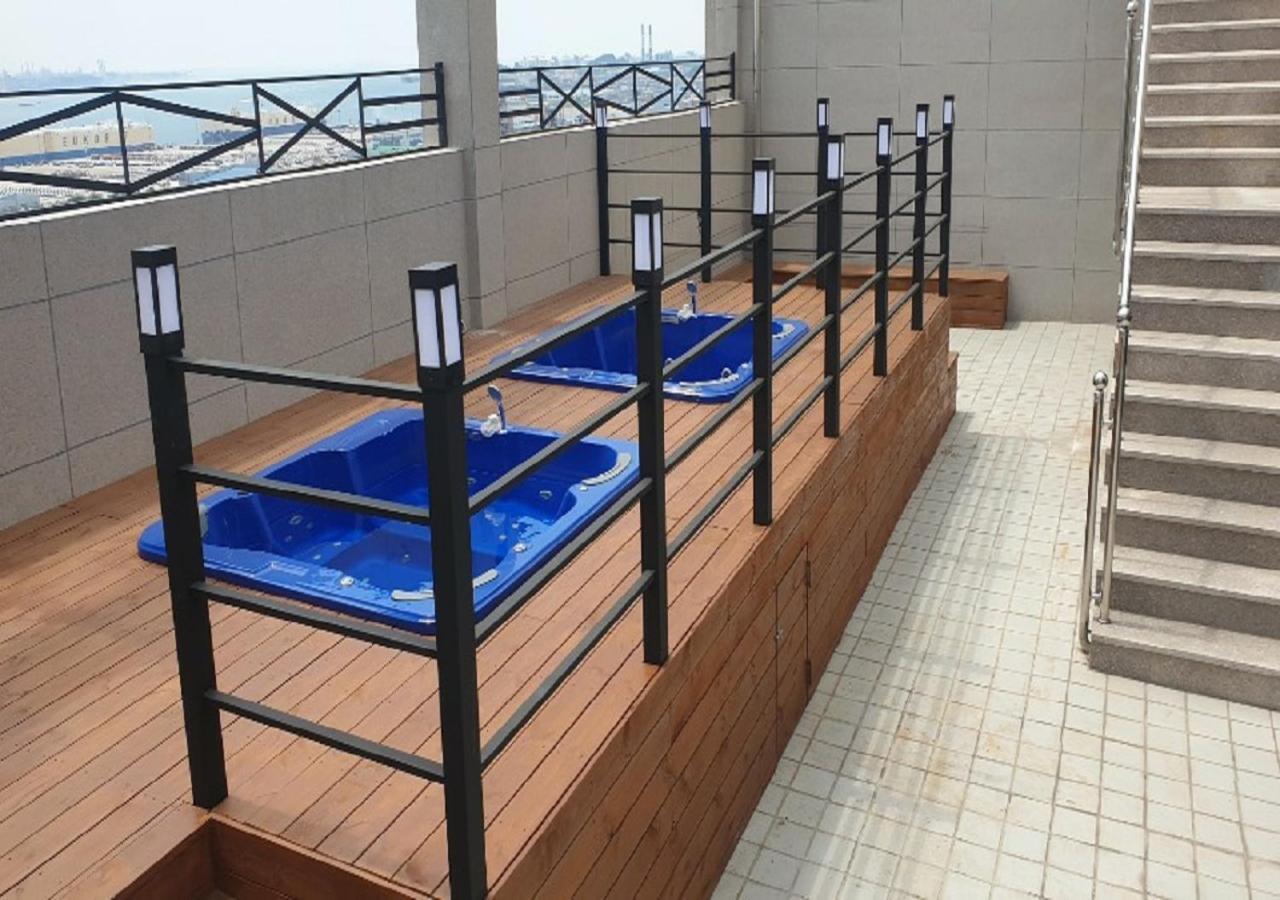 Western Bay Marina Hotel بيونجتايك المظهر الخارجي الصورة