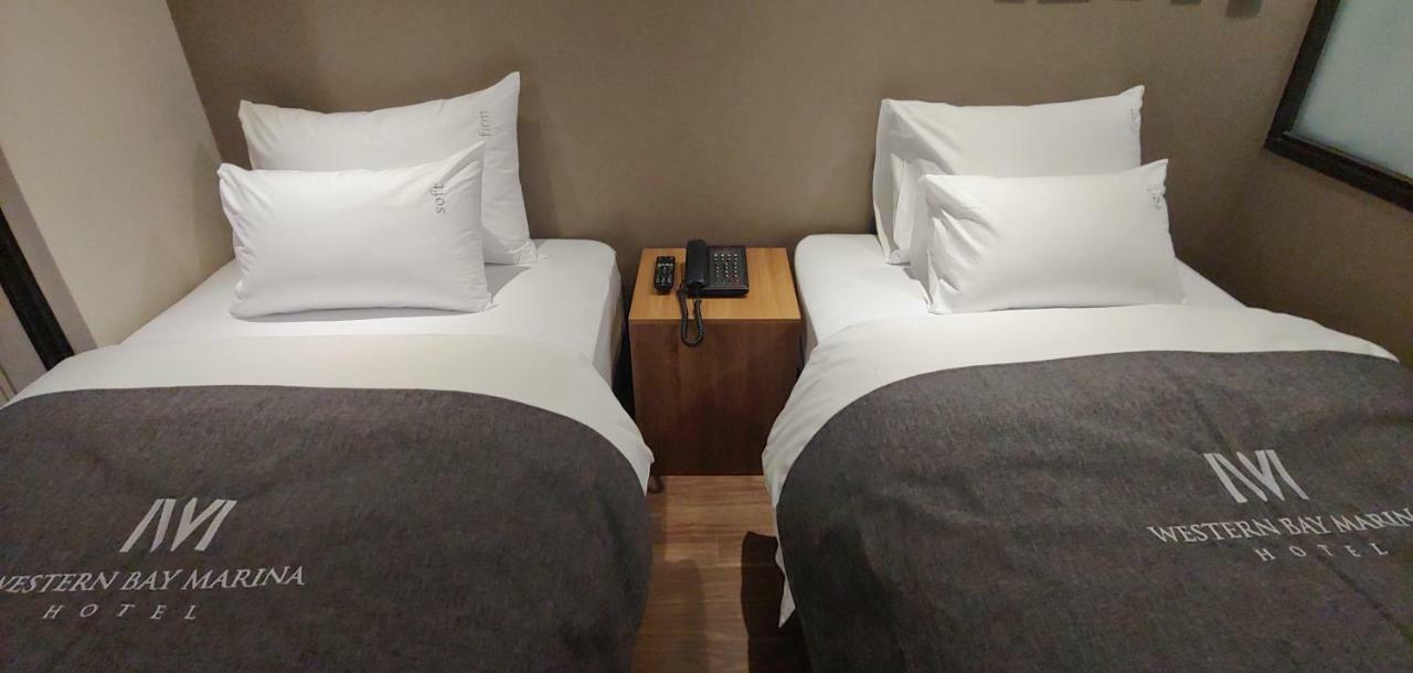 Western Bay Marina Hotel بيونجتايك المظهر الخارجي الصورة