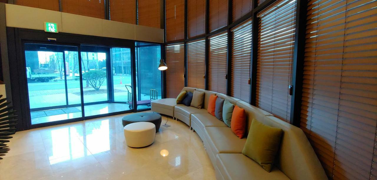 Western Bay Marina Hotel بيونجتايك المظهر الخارجي الصورة