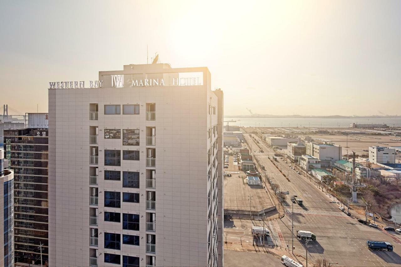 Western Bay Marina Hotel بيونجتايك المظهر الخارجي الصورة